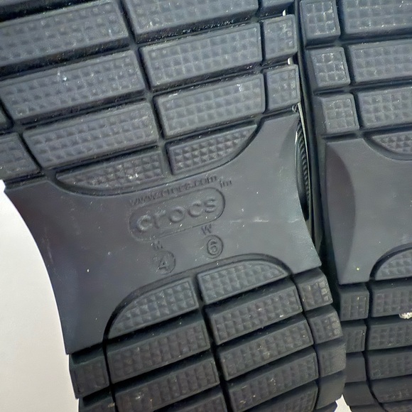 Crocs black Classic Mega Crush Clog - Picture 5 of 7